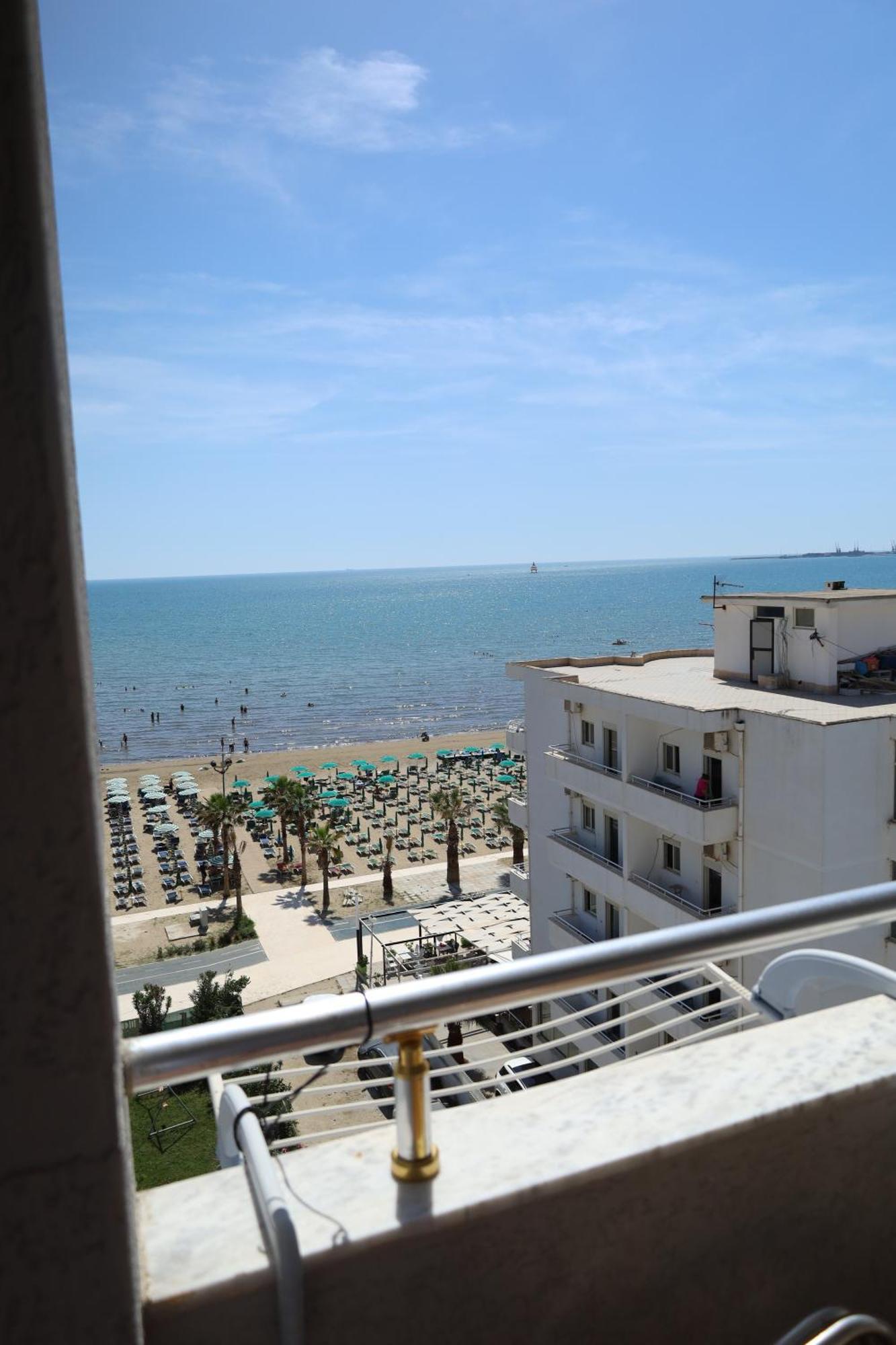 Seaside Apartment Best Durrës Exteriör bild